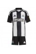 Newcastle United Sven Botman #4 Babyklær Hjemme Fotballdrakt til barn 2024-25 Korte ermer (+ Korte bukser)